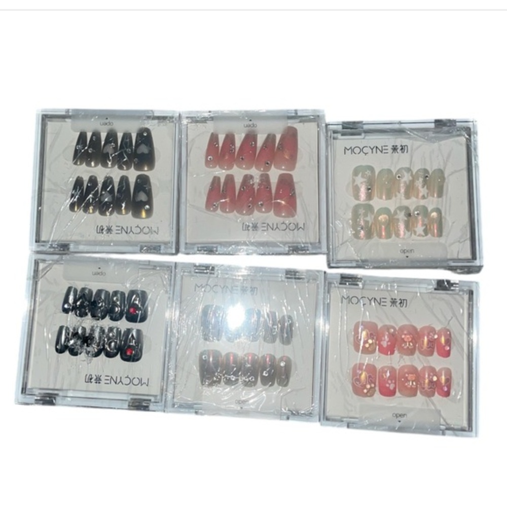 Handmade High Quality Press-on Nails set of 6